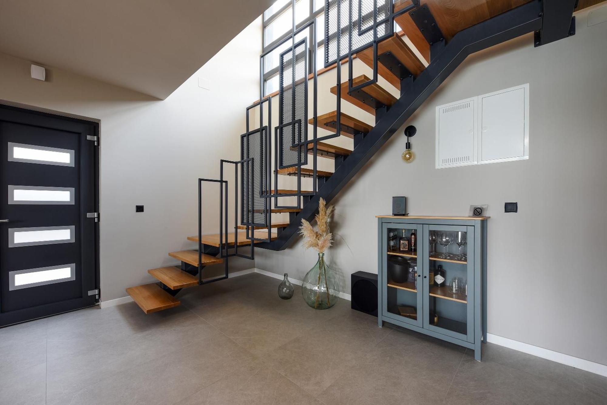 New Luxury Feel Good House By The Sea